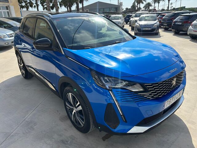 PEUGEOT 3008 ALLURE 1.2. E-THP AUTO SPANISH LHD IN SPAIN ONLY 30000 MILES 2021